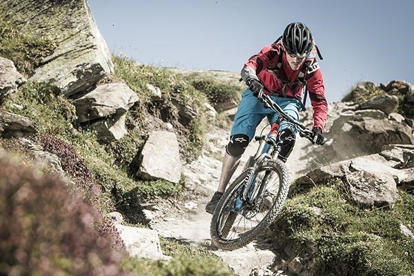 Mountainbiker riding a rocky trail