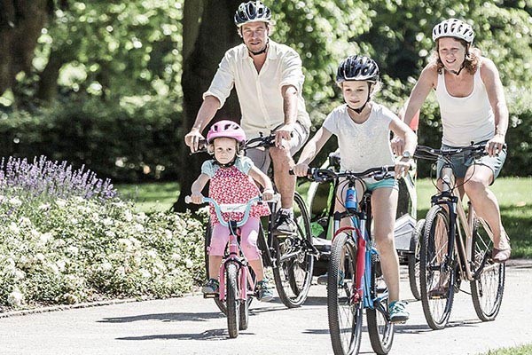 children cycling