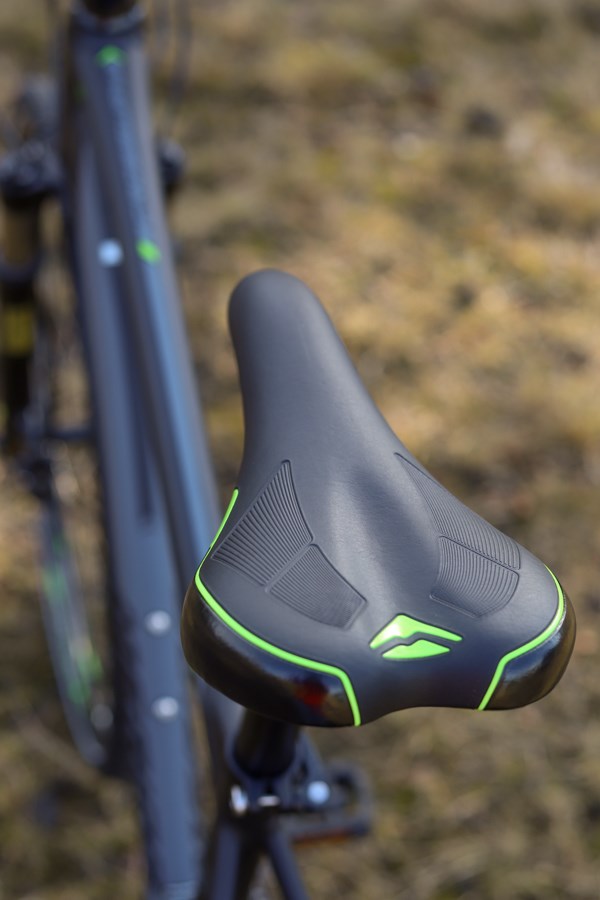 Merida Crossway saddle