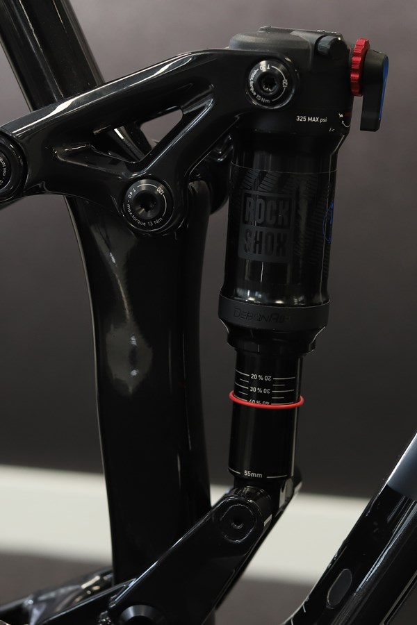 Merida One-Twenty suspension fork detail