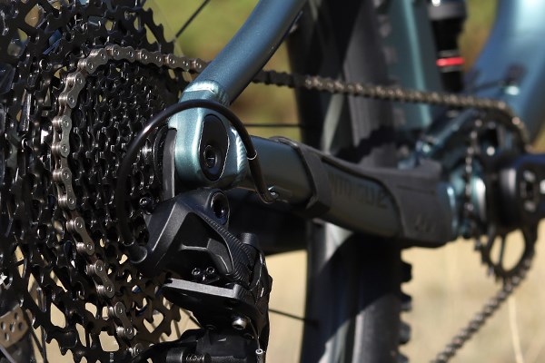 Liv Intrigue SRAM Eagle drivetrain detail