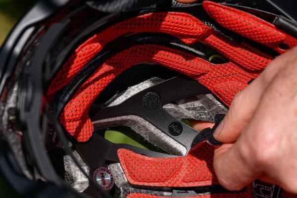 bike helmet liner removable