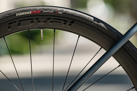 Road bike rear wheel