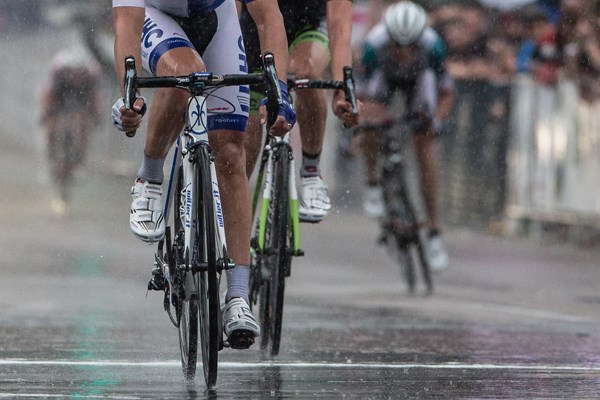 cycle race in the rain