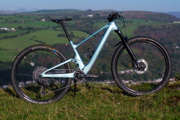 Scott Lumen eRide e-bike in the Welsh mountains