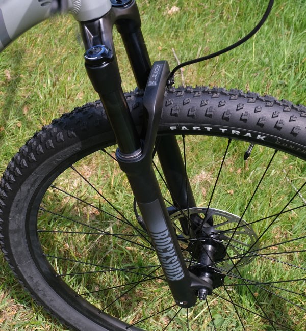 Specialized Rockhopper fork detail