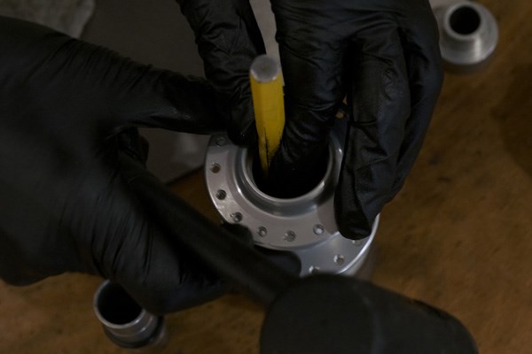 Insert SRAM bleed block