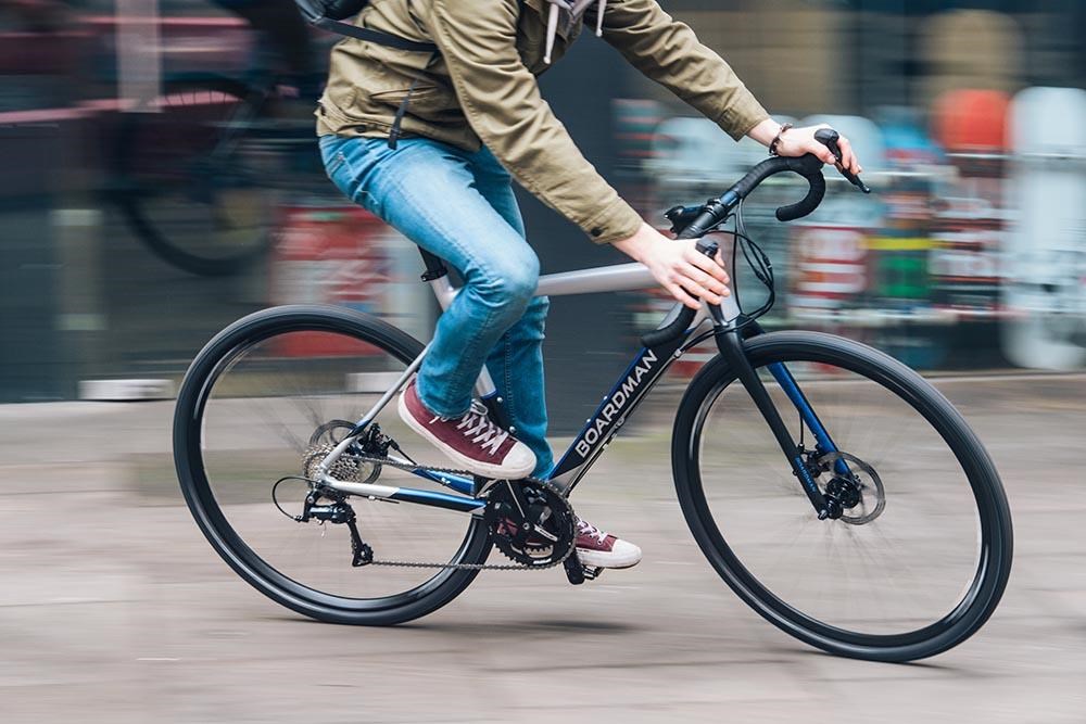 cyclist on a boardman commuter bike