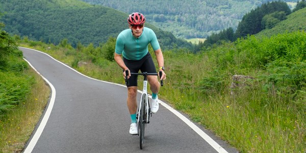 Many cyclists opt for clipless pedals for improved pedalling efficiency.