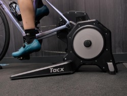 Flux S Smart Trainer image 6