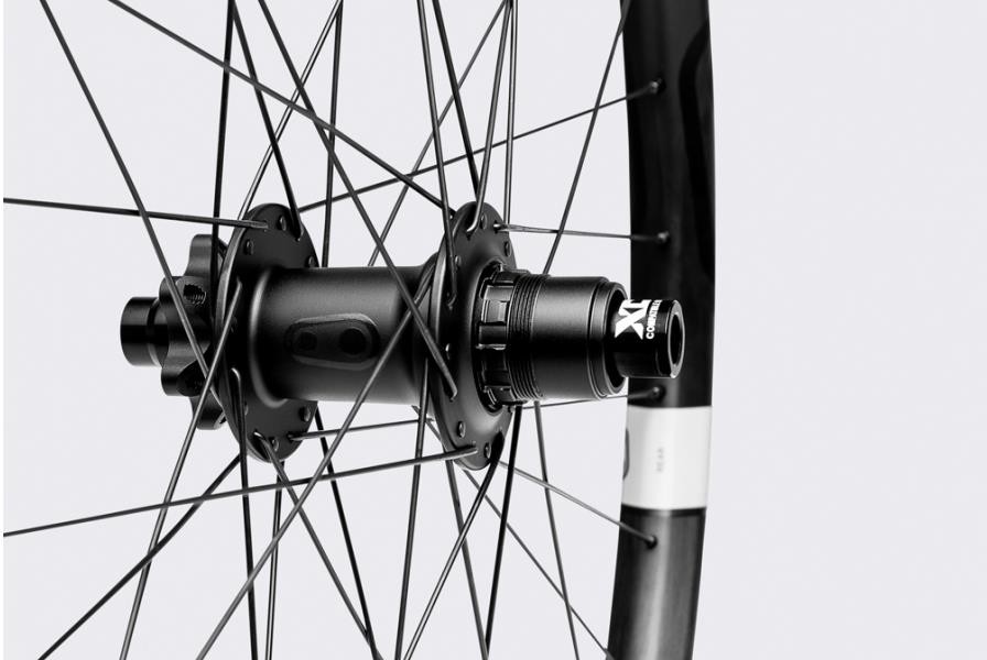 Synthesis Alloy Enduro CB hub 29" Rear Wheel image 1