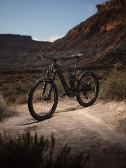 Trance X Advanced E+ Elite 1 2023 - Electric Mountain Bike image 8