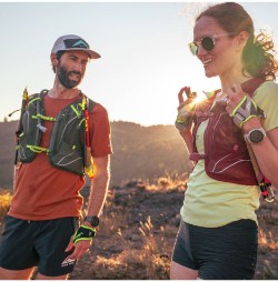 Dyna 1.5 Womens Hydration Pack with Flasks image 4