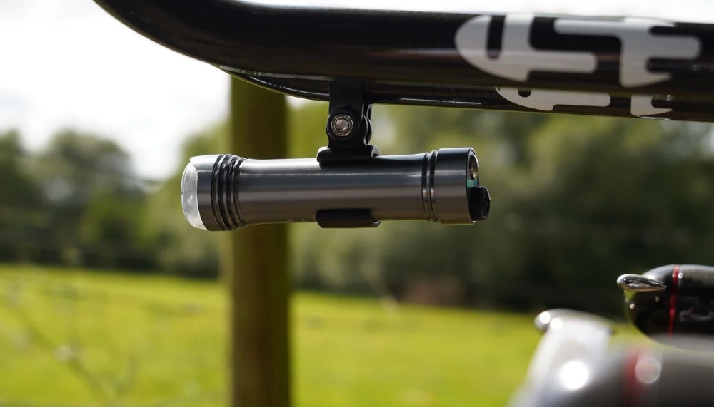 Helmet Mount Side Entry Clip image 1