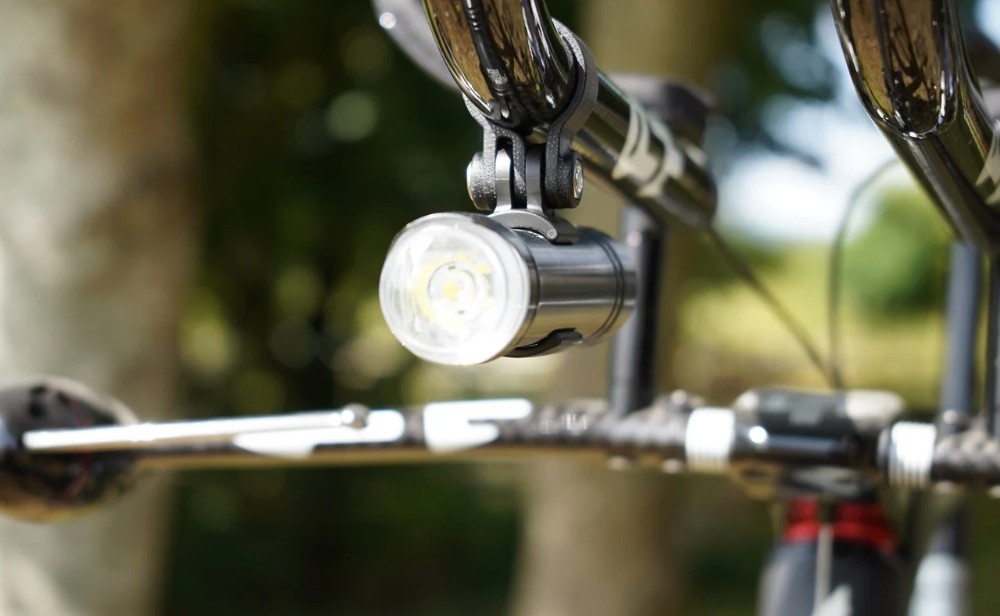 Helmet Mount Side Entry Clip image 2