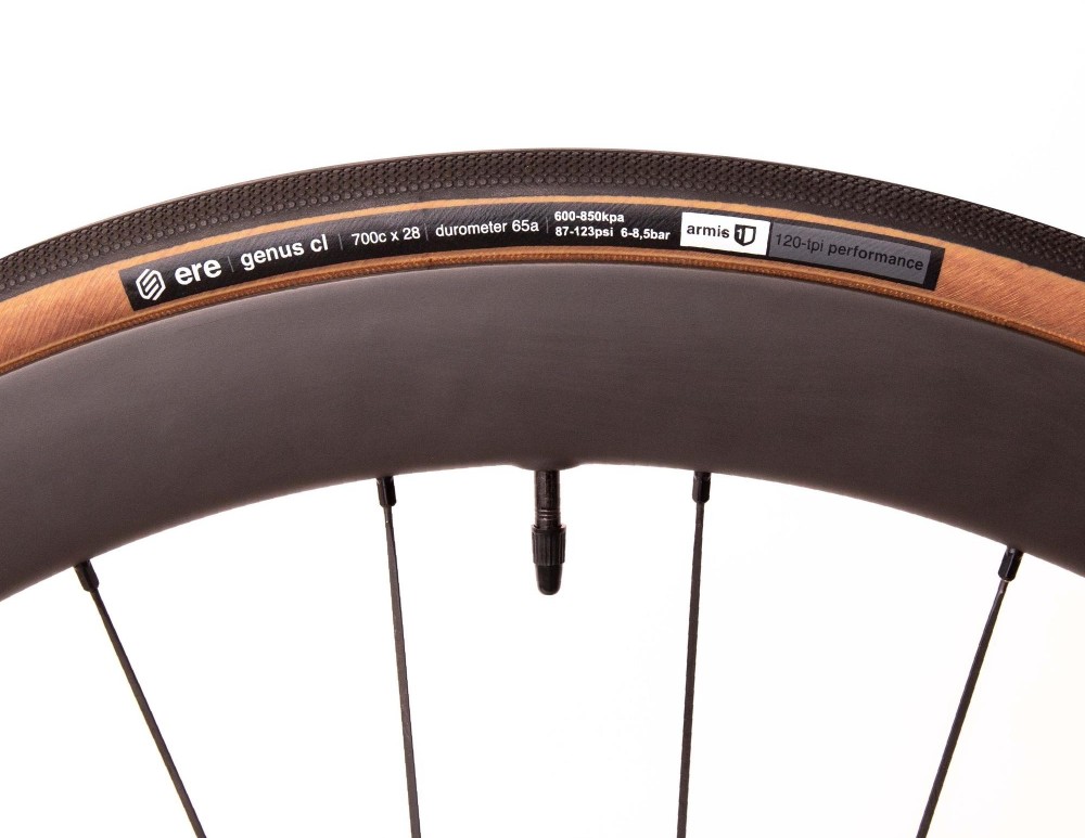 Genus CL Clincher Pro 120TPI Tyre image 1