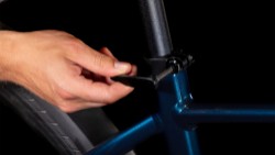 Touring Hybrid One 500 2025 - Electric Hybrid Bike image 6