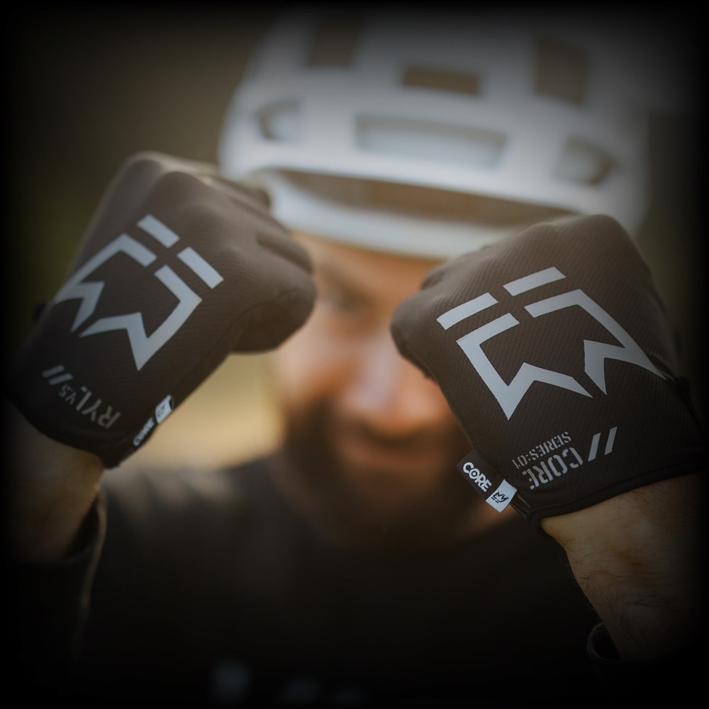 Core Long Finger Cycling MTB Gloves image 1