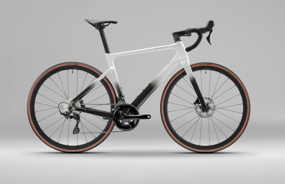 SLR 9.0 Carbon 2025 - Road Bike image 1