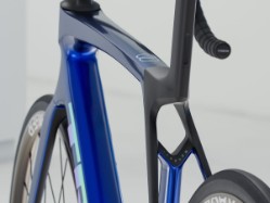 Madone SL 5 Gen 8 2025 - Road Bike image 4