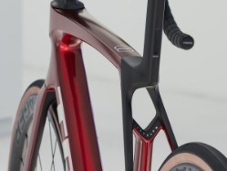 Madone SL 6 Gen 8 2025 - Road Bike image 3