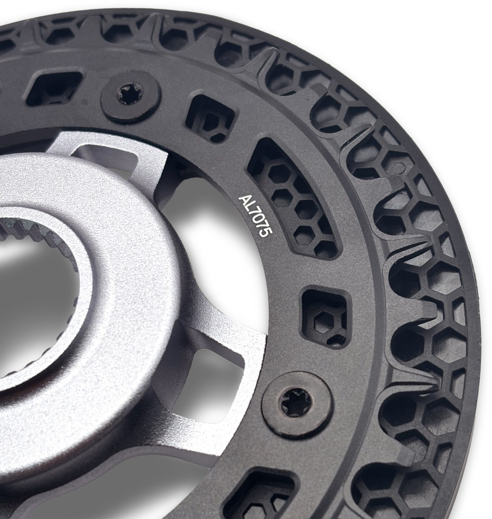 Turbocharger Race E-Spec 104BCD Spider with Chainring and Bashguard image 1