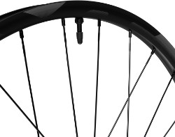 XT M8200 27.5" Rear Wheel image 3