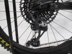 Turbo Levo Comp Carbon - Nearly New - M 2025 - Electric Mountain Bike image 9