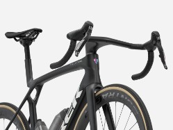 Madone SLR 7 AXS 2026 - Road Bike image 3