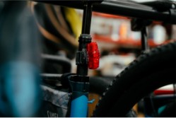 AMPP 400S Lumens & VIZ 100 Lumens USB Rechargeable Light Set image 5