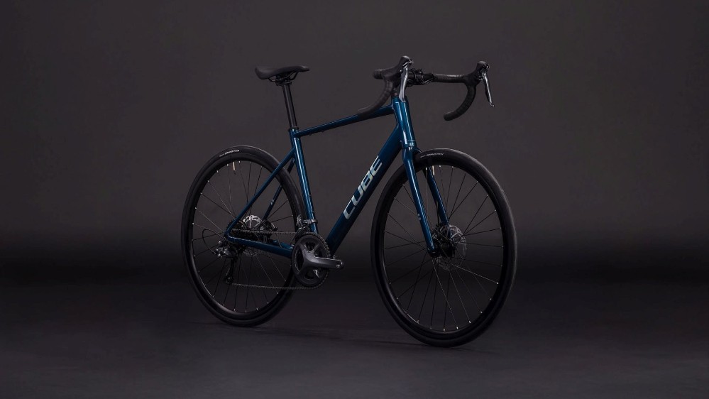 Attain Pro 2026 - Road Bike image 1