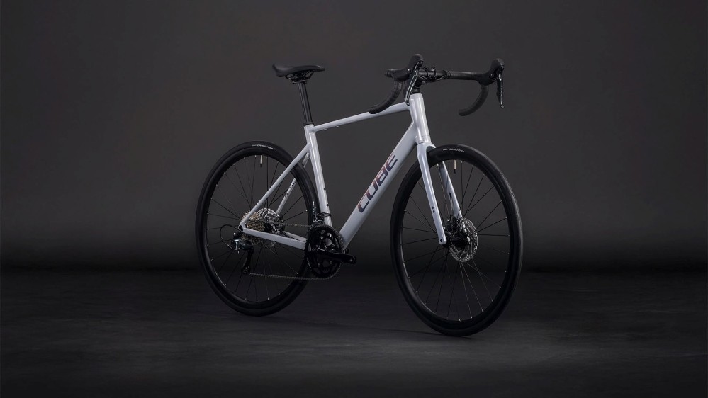 Attain Race 2026 - Road Bike image 1