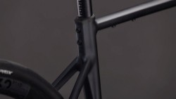 Attain SLX 2026 - Road Bike image 3
