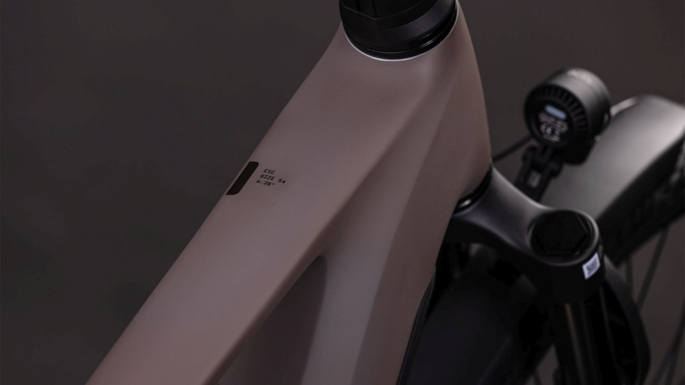 Kathmandu Hybrid EXC 800 2026 - Electric Hybrid Bike image 1