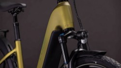 Touring Hybrid Pro 800 Easy Entry 2026 - Electric Hybrid Bike image 6