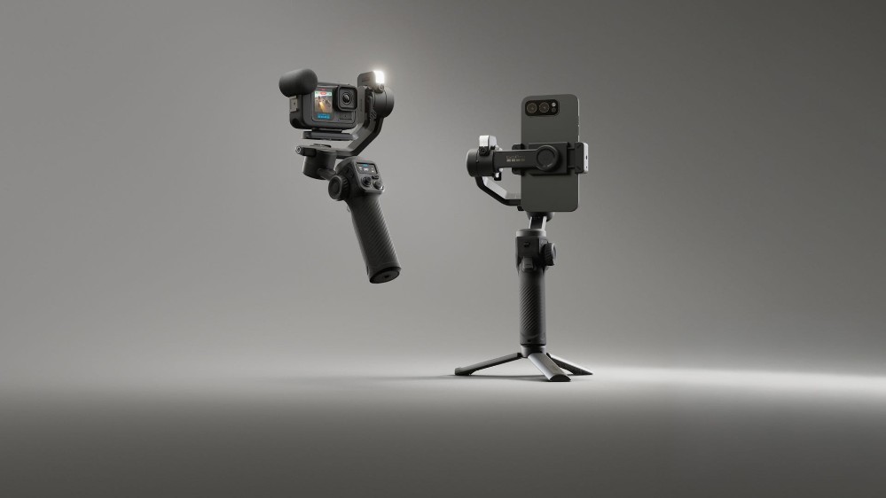 Fluid Pro AI - Multi-Device Gimbal Stabilizer With AI Tracking image 1