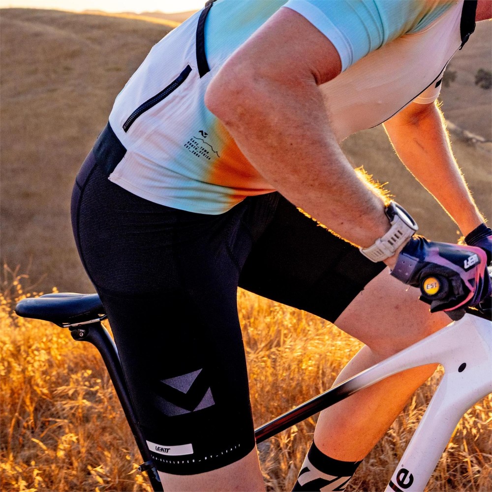 Endurance 5.0 Cargo MTB Cycling Bib Shorts image 2