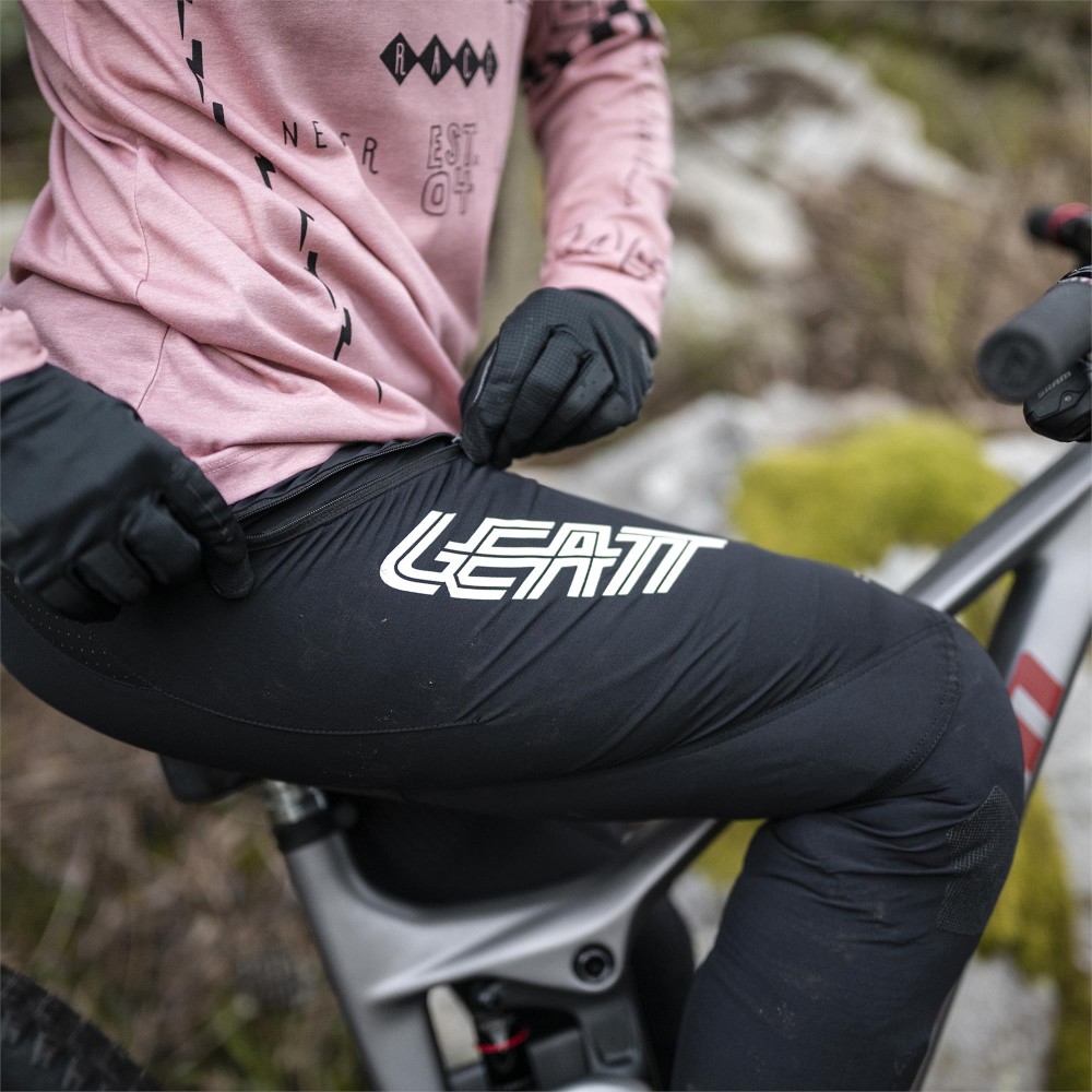 Gravity 3.0 Womens MTB Cycling Trousers image 2