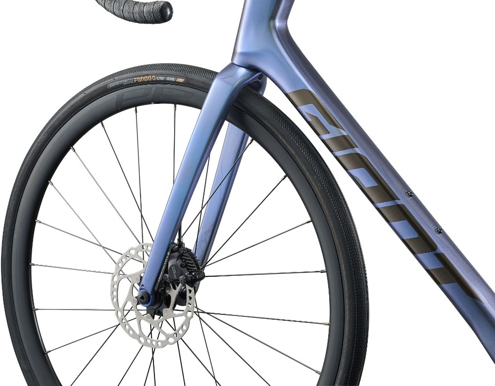 Defy Advanced 1 2026 - Road Bike image 2