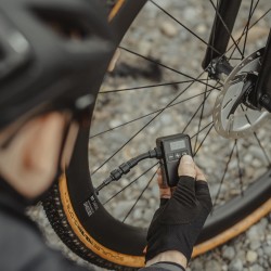 E-Booster Digital Mini Pump image 4