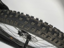 AllTrail 7 - Nearly New – M 2025 - Electric Mountain Bike image 4