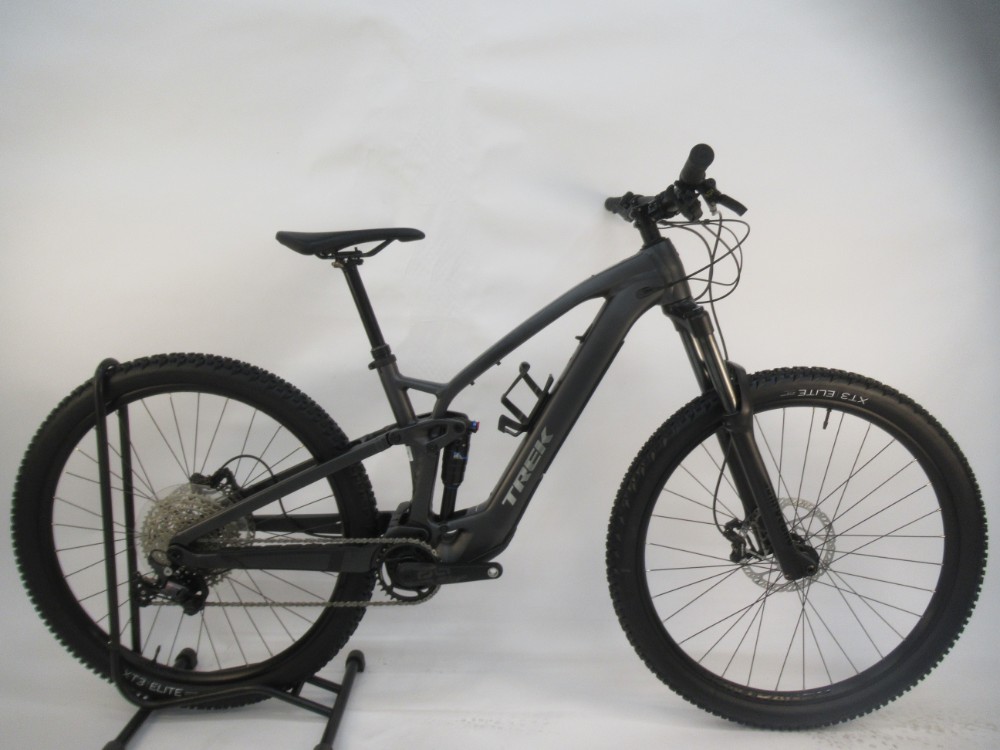 Fuel EXe 5 - Nearly New - M 2025 - Electric Mountain Bike image 1