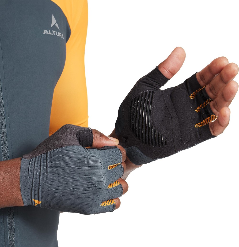 Progel Cycling Mitts image 2