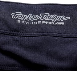 Skyline Pro Air MTB Cycling Shorts Shell image 3