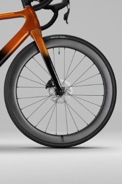 SLR 9.4 Carbon 2026 - Road Bike image 5