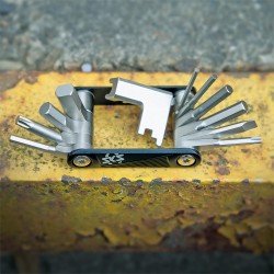 Mia 12 Multi Tool image 3