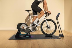 NEO 2T with Zwift Cog and Click image 4